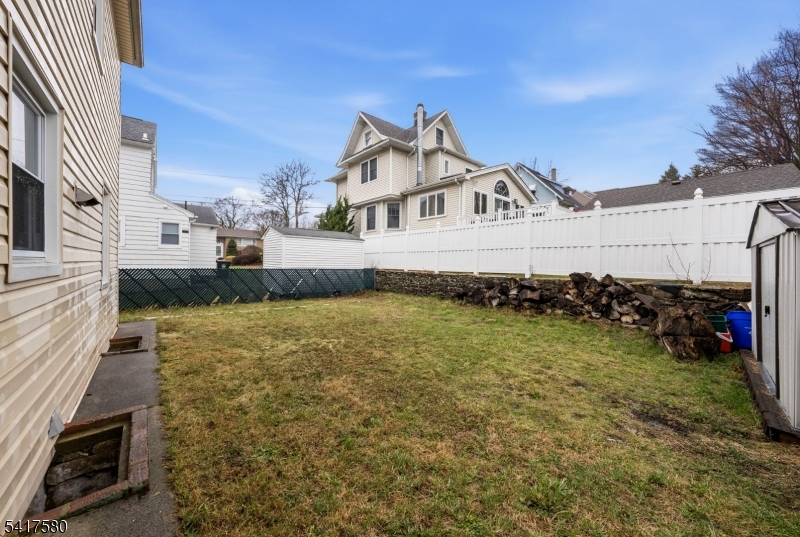 294 Park Ave