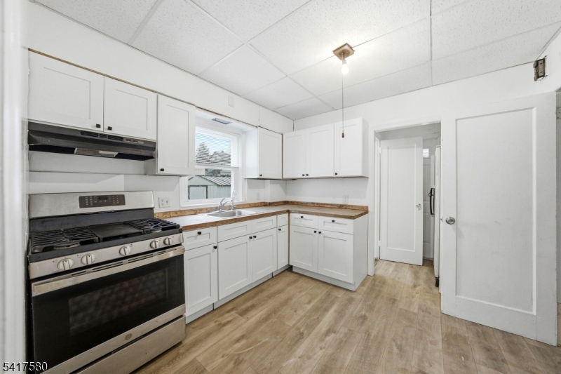 294 Park Ave