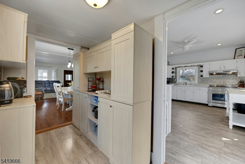 172 Yawpo Ave