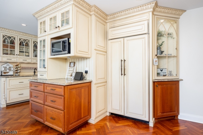 122 Forest Dr
