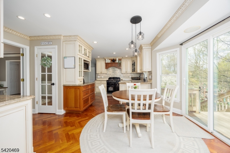 122 Forest Dr