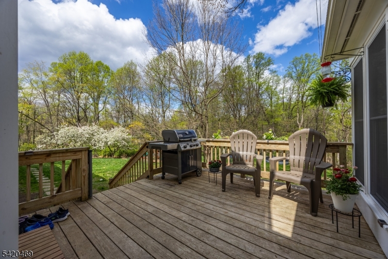 122 Forest Dr