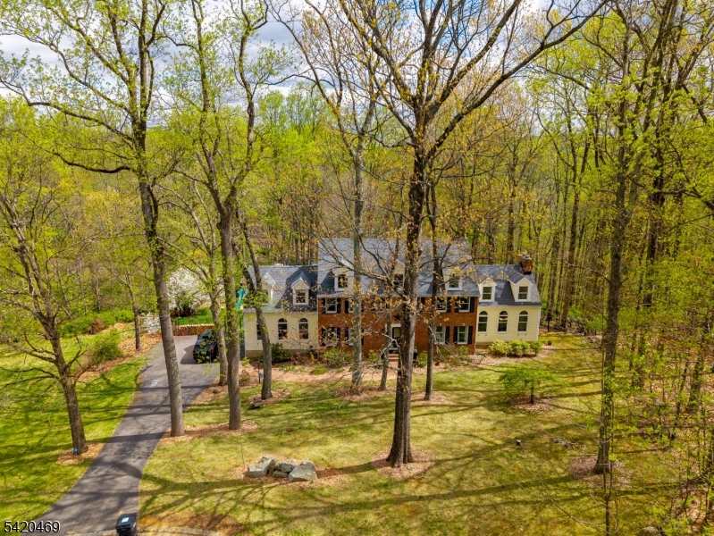 122 Forest Dr