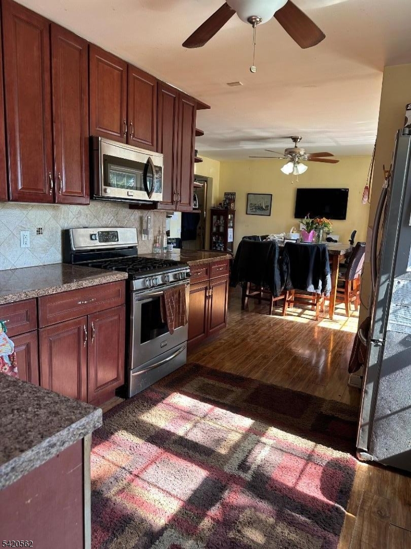 5 Brookside Ave
