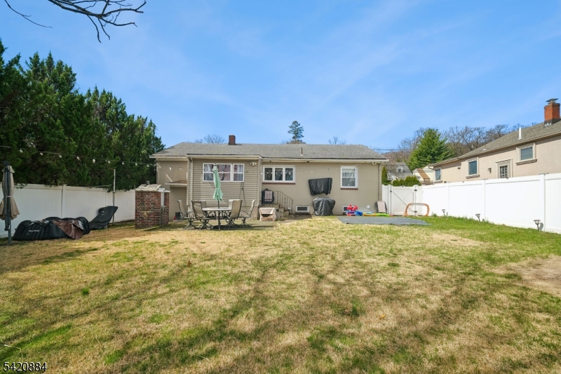 582 Belmont Ave