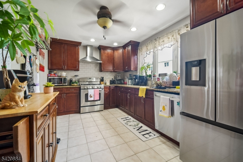 582 Belmont Ave