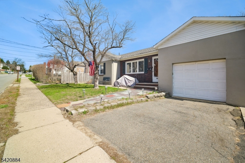 582 Belmont Ave