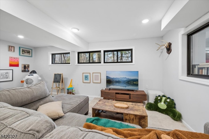 2 Audubon Dr