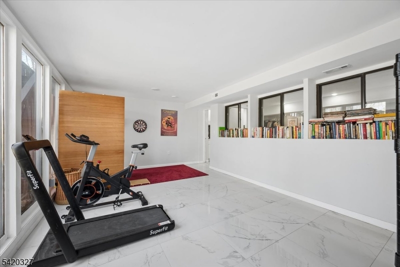 2 Audubon Dr