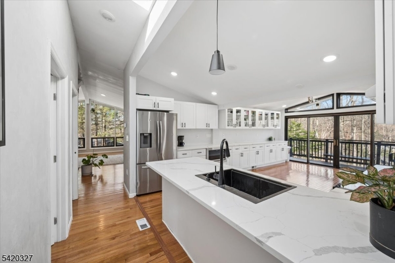 2 Audubon Dr