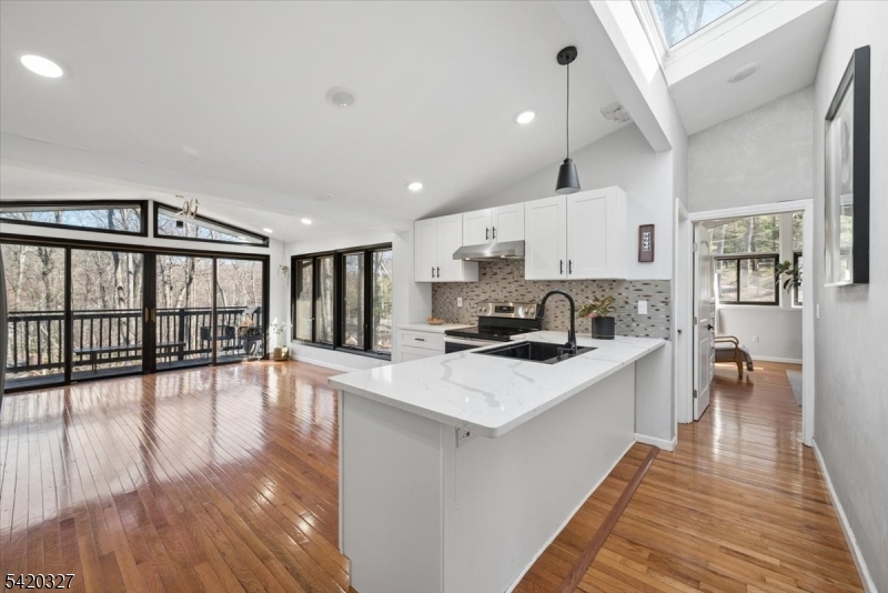 2 Audubon Dr