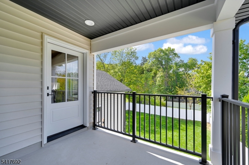 94 E Cedar St
