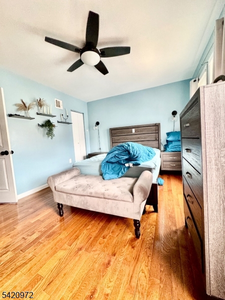 48 Wakeman Ave