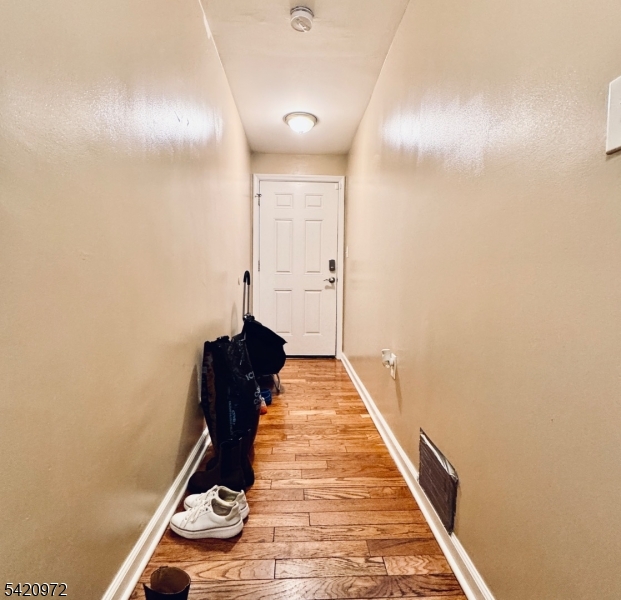 48 Wakeman Ave