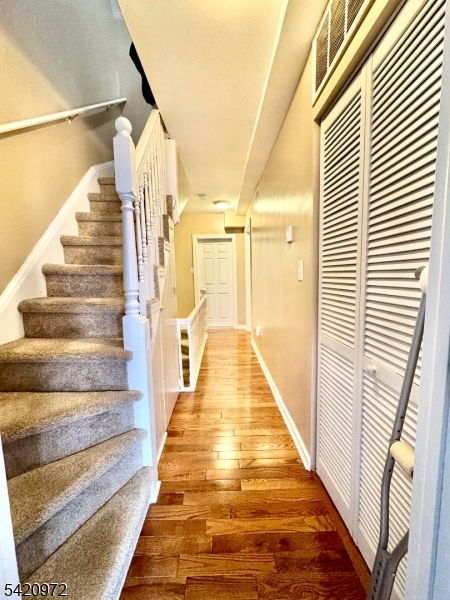 48 Wakeman Ave