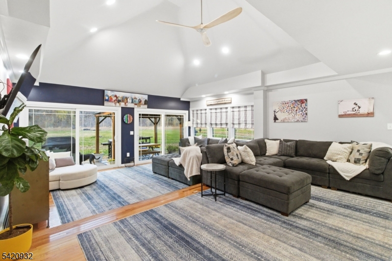 148 Lambertville Hopewell Rd