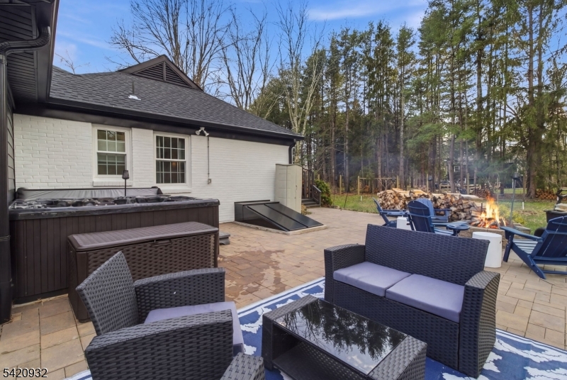 148 Lambertville Hopewell Rd