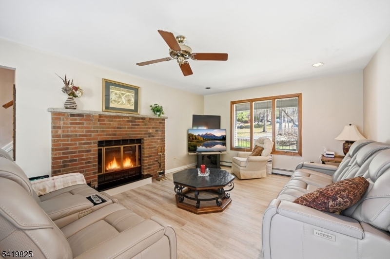 18 Tice Rd