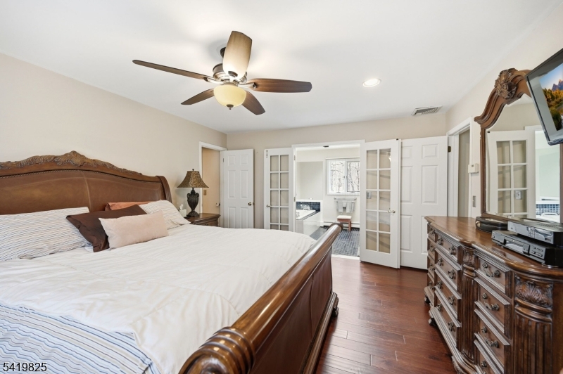 18 Tice Rd