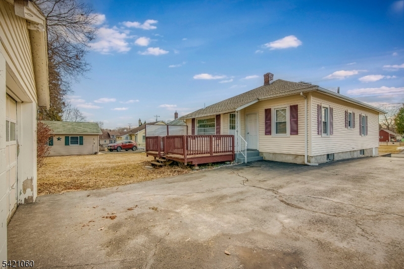 34 Mason Ave
