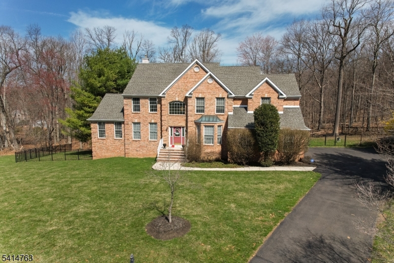 2 Ridge Rd