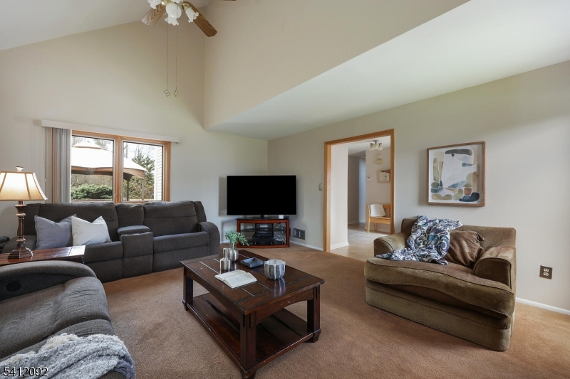 6 Longfield Dr