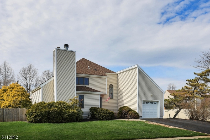 6 Longfield Dr