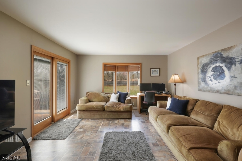 6 Longfield Dr