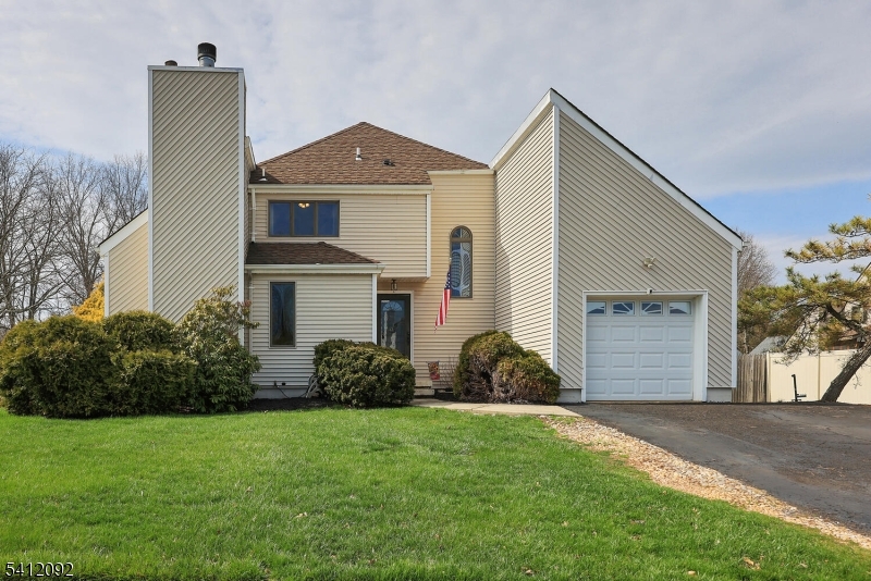 6 Longfield Dr