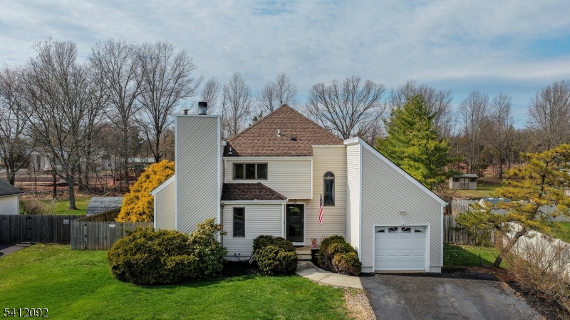 6 Longfield Dr