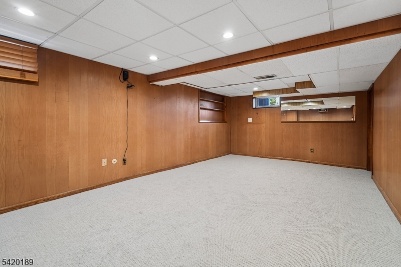8 Edison Dr