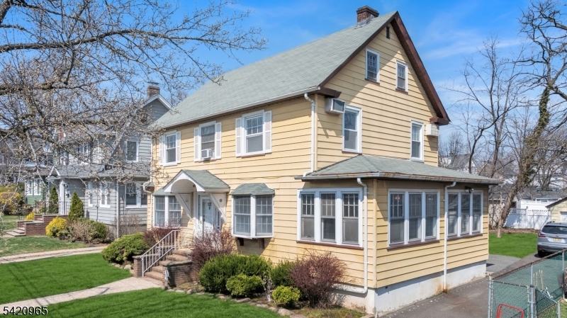 865 Livingston Rd