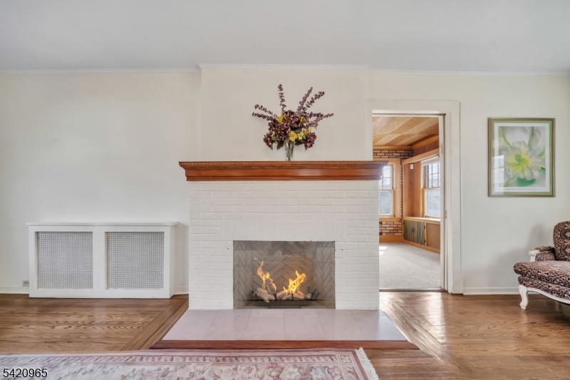 865 Livingston Rd