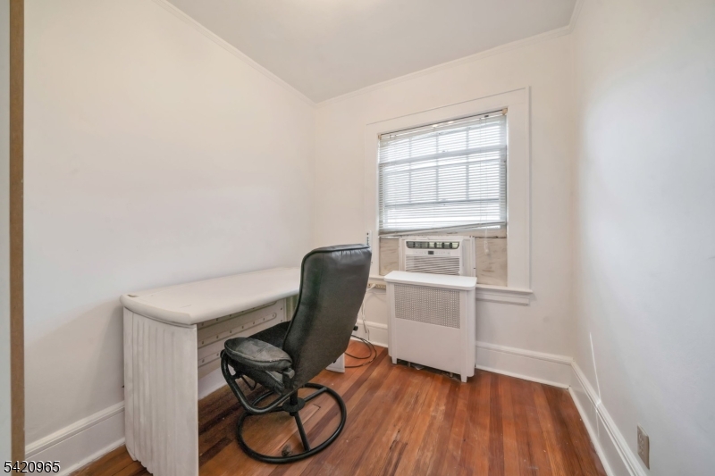 865 Livingston Rd