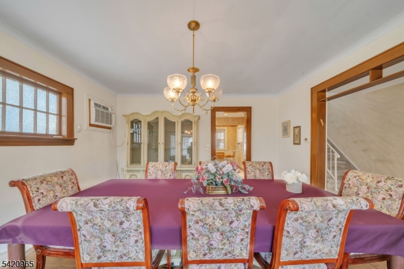 865 Livingston Rd