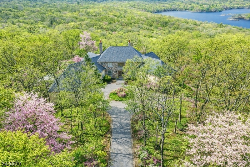 29 Hilltop Rd