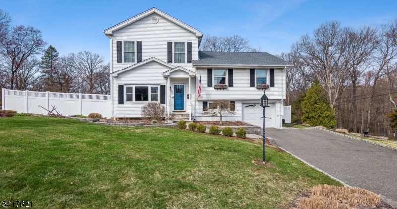 12 White Birch Ter