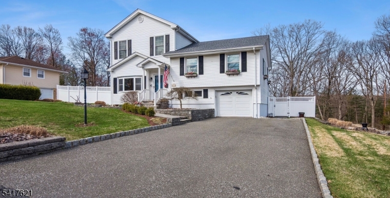 12 White Birch Ter