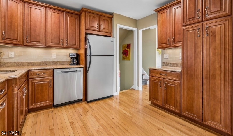 12 White Birch Ter