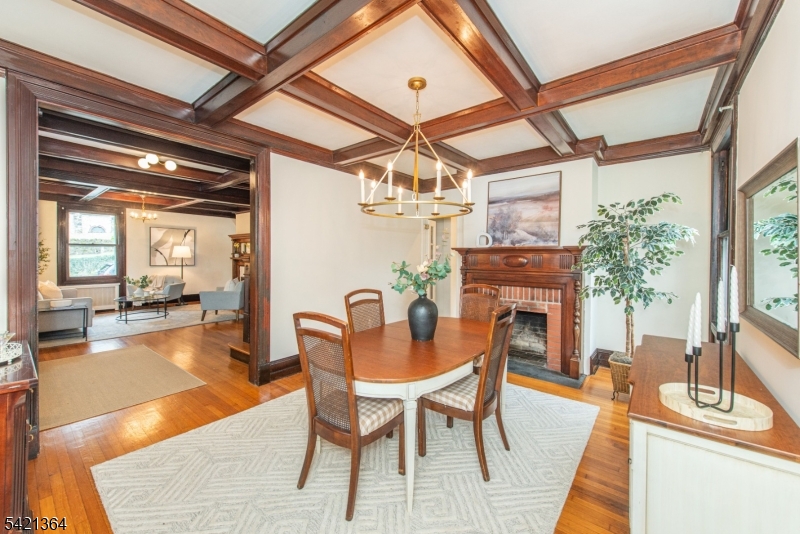 22 Arlington Ave