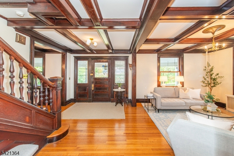 22 Arlington Ave