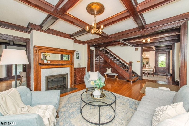 22 Arlington Ave