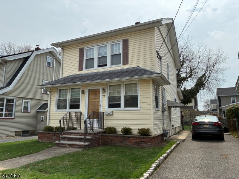 95 Mohr Ave