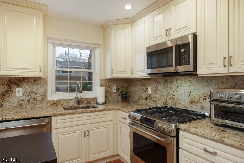 178 Tillotson Rd