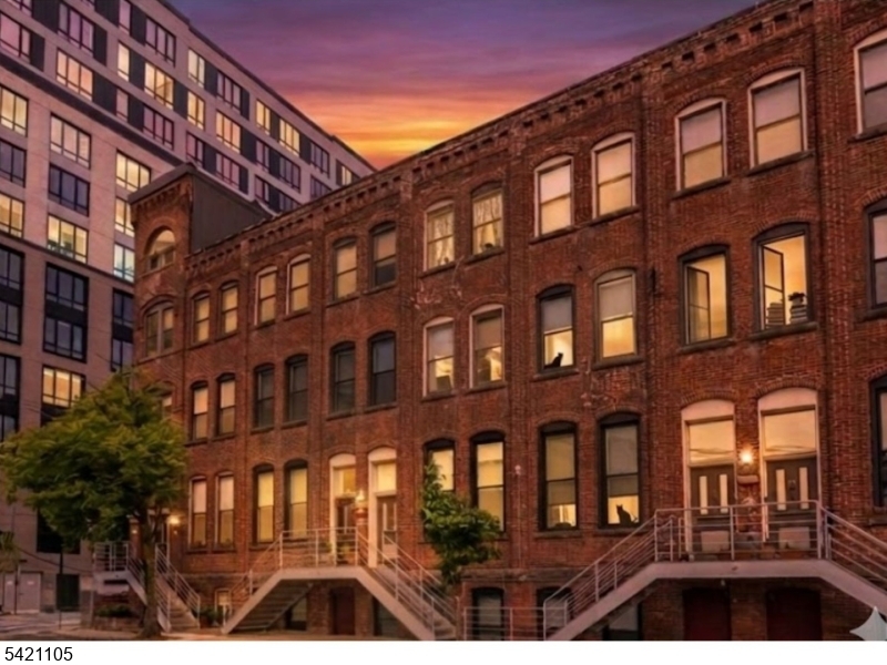 54 Mcwhorter St Unit 105 #105