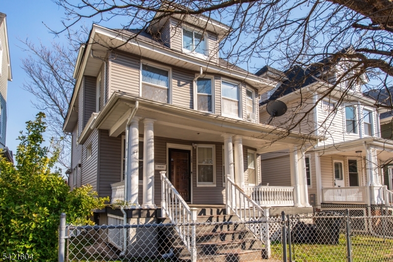 120 N Essex Ave
