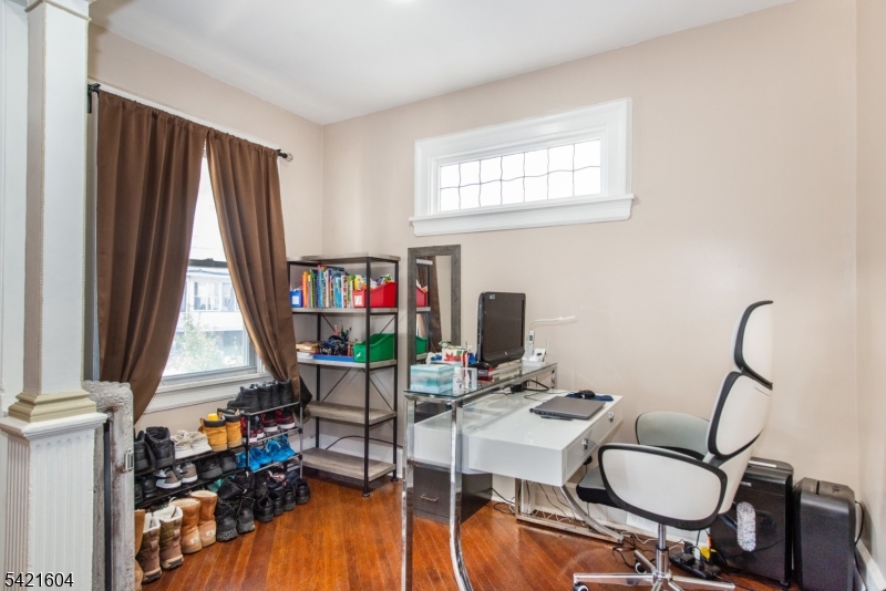120 N Essex Ave