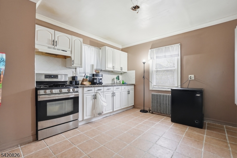 923 Kilsyth Rd