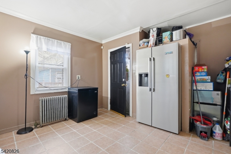 923 Kilsyth Rd