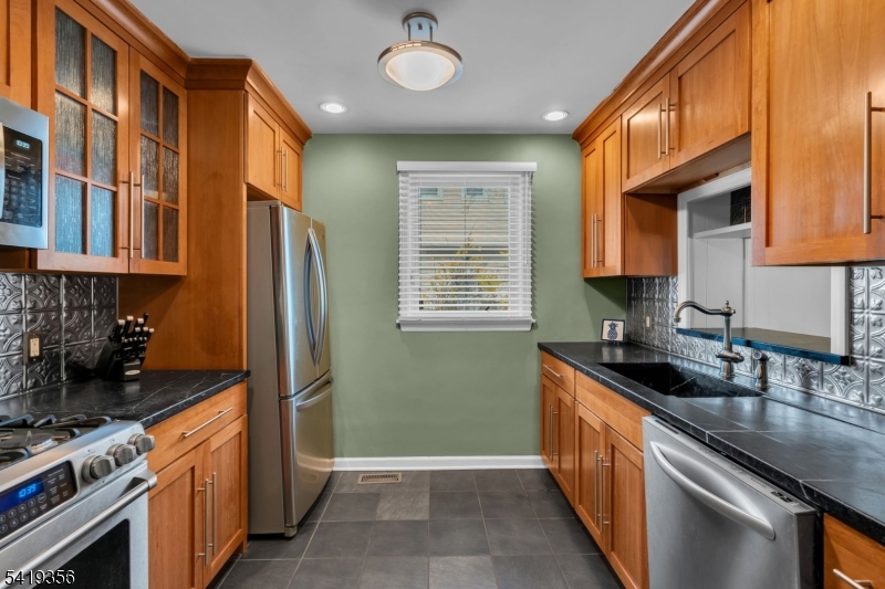 465 Franklin Tpke